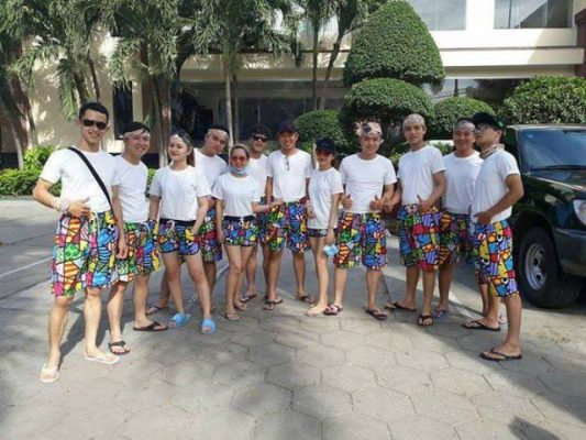 Đồng phục lớp đi biển thiết kế riêng tha hồ sống ảo 2