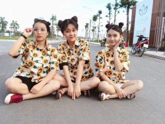 Áo hoa đi biển nhóm quẩy cùng hội bạn thân 2