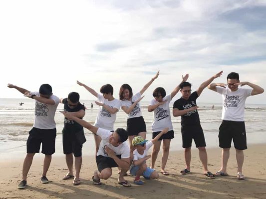 Bắt kịp xu hướng áo thun nhóm đi biển 2019 2